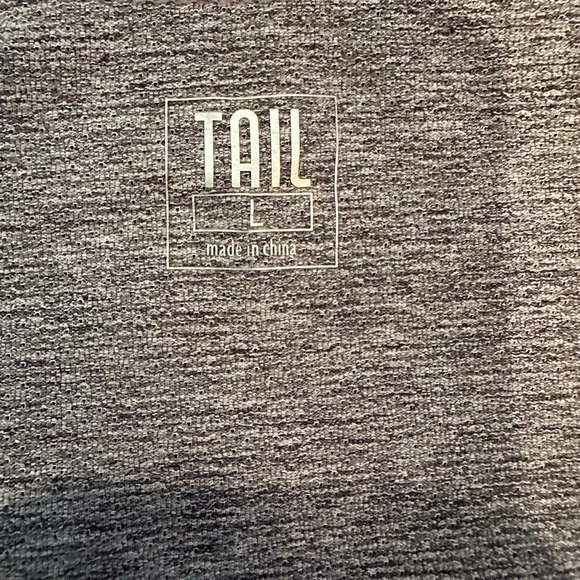 Tail‎ Gray Athletic Victoria Top Frosted Heather Wrap Long Sleeve Athletic Top L - Picture 9 of 9